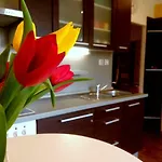Castle View-bus Station, Parking, Center Daire