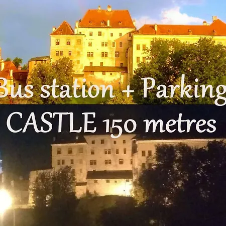 Castle View-bus Station, Parking, Center