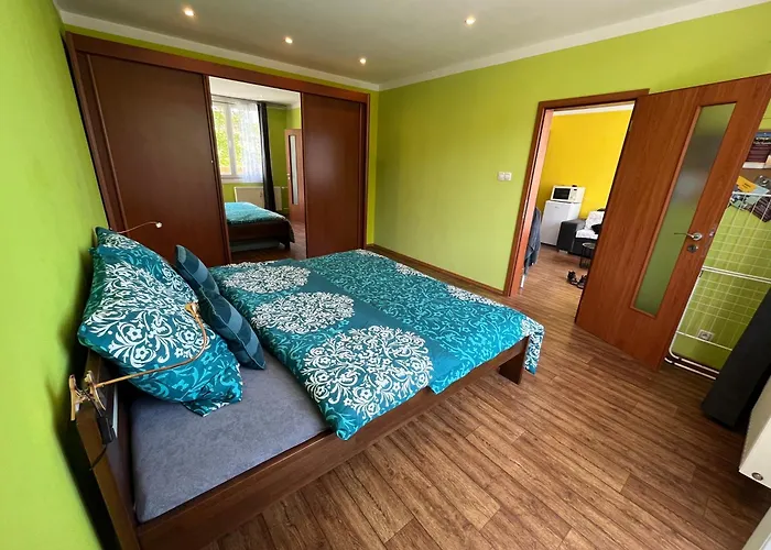 Castle View-bus Station, Parking, Center Apartment *